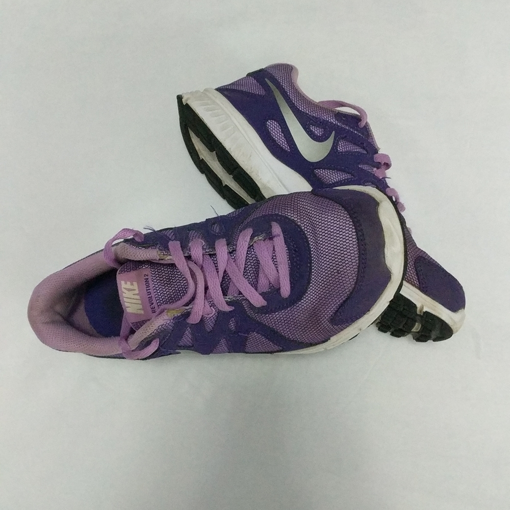 Kids Purple Nike Tennis Shoes